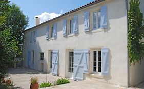 La Tonnelle Fleurie Chambres D'Hotes
