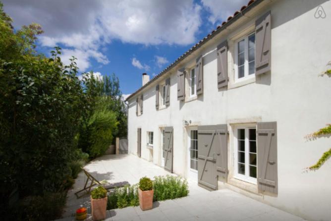 La Tonnelle Fleurie Chambres D'Hotes Sainte-Soulle Extérieur photo